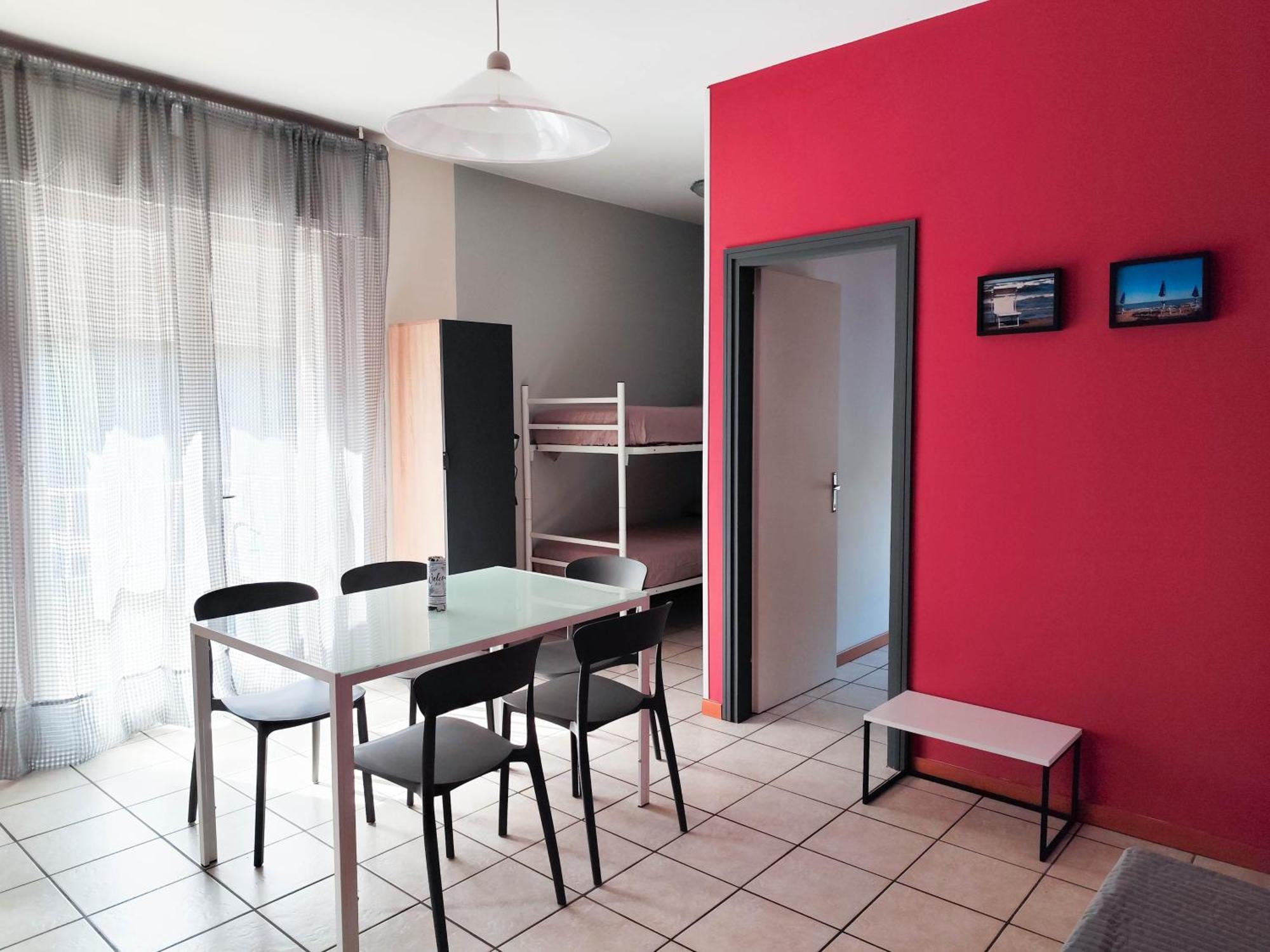 Mini-jet Apartment
