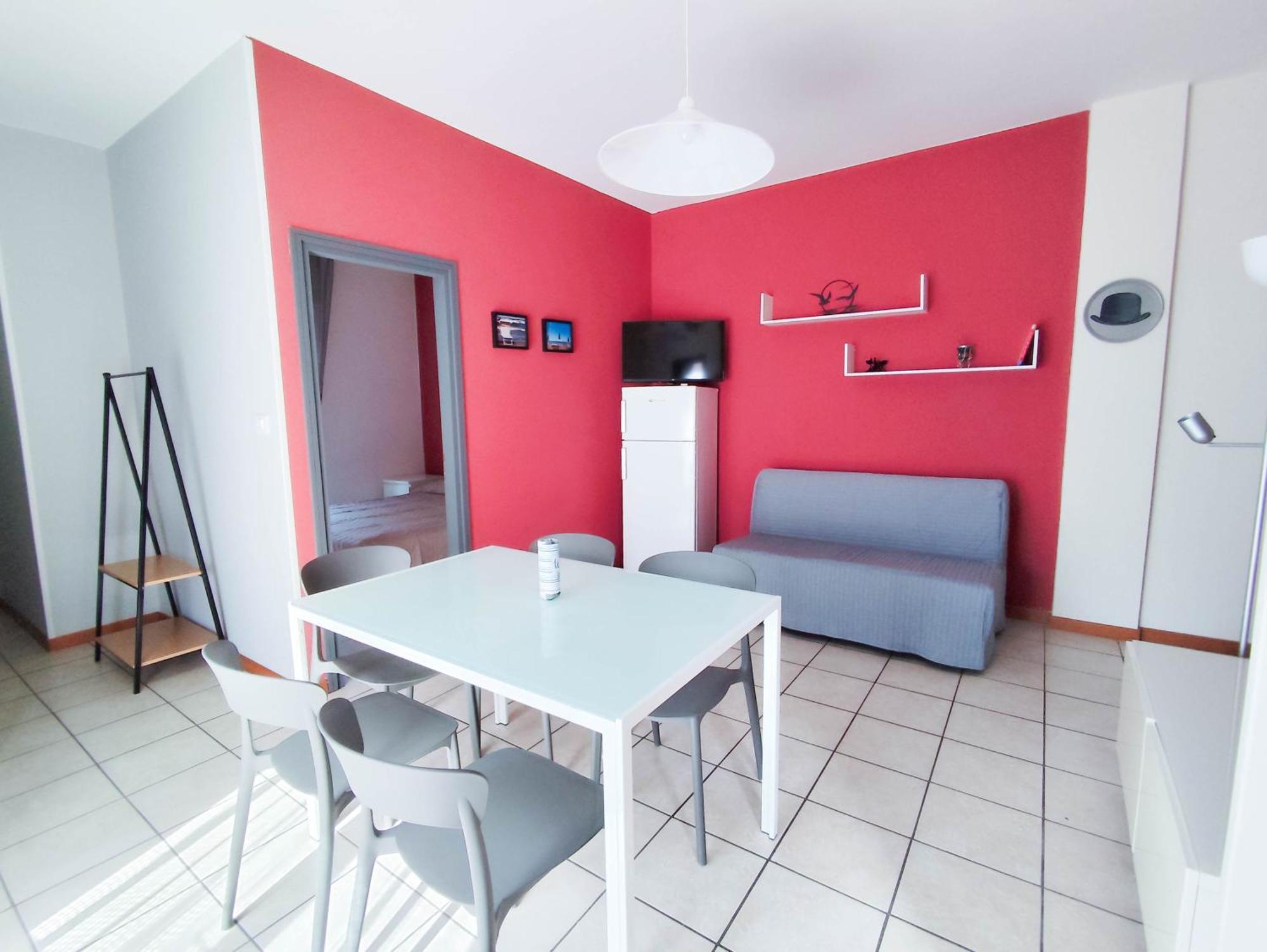 Mini-jet Apartment *
